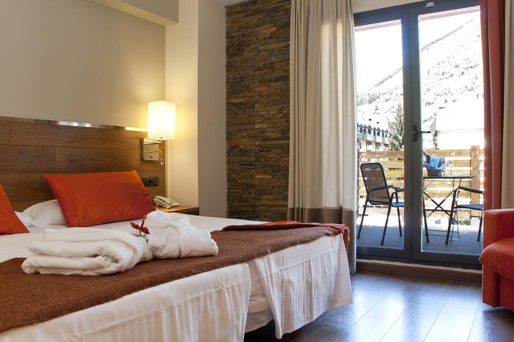 Nubahotel Βιέλα Δωμάτιο φωτογραφία